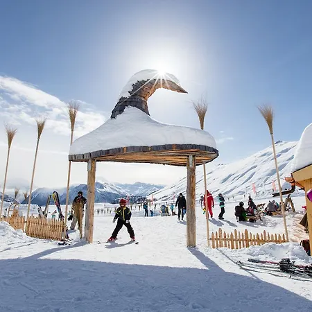 Danica בלאטן ביי נאטרס